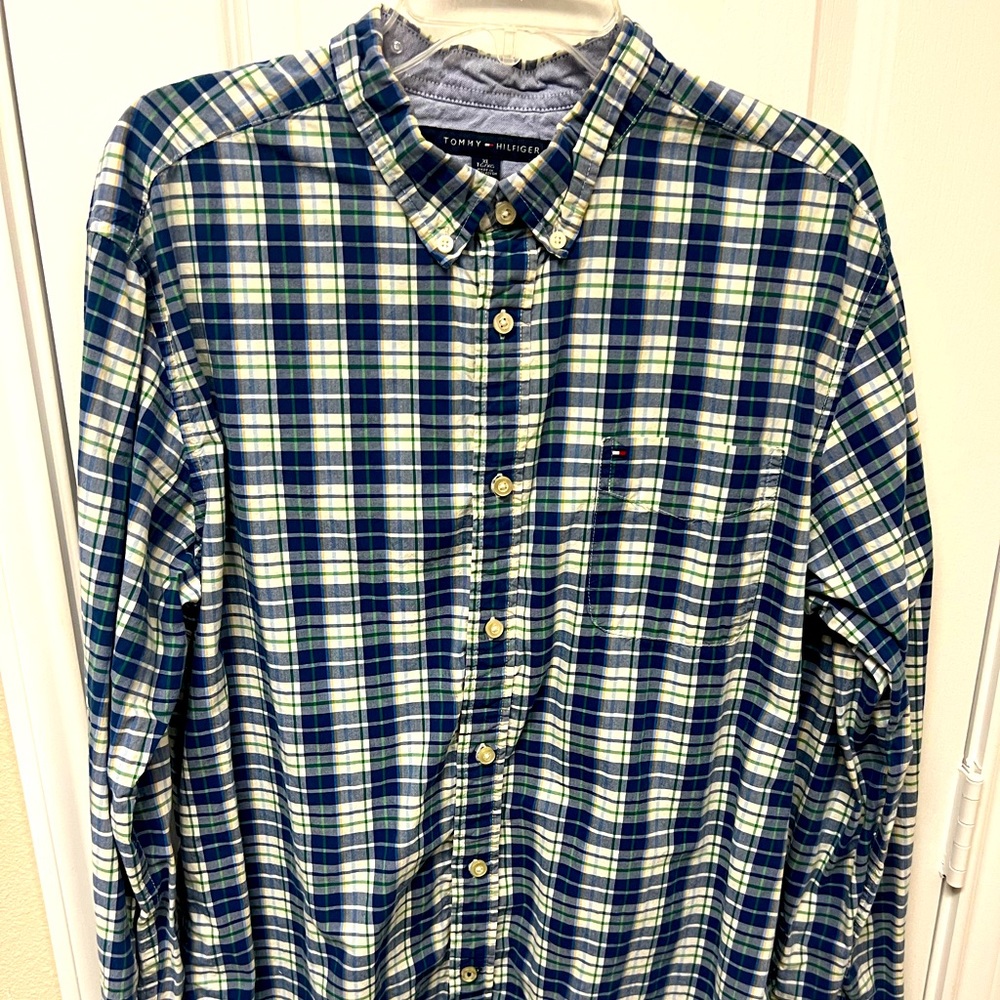Tommy Hilfiger Plaid button down casual shirt